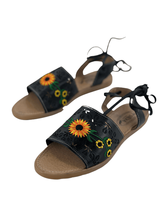 Huarache negro con punta abierta y tacón envolvente de girasol